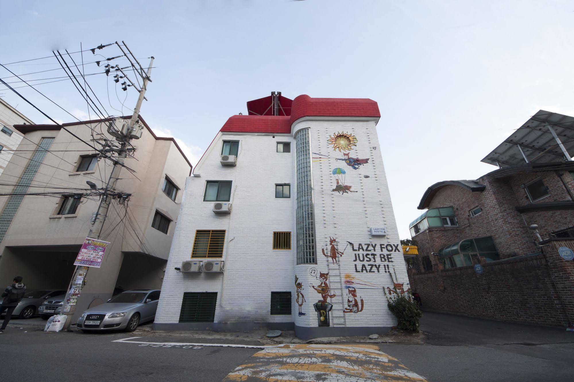 Hongdae Lazy Fox Hostel In Seoul Exterior foto